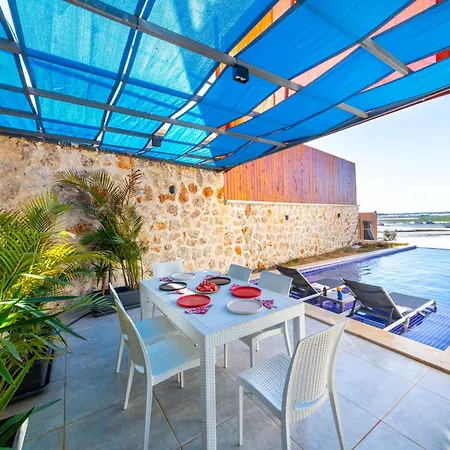 Bera Hotel